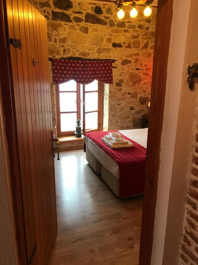 Foca Antik Otel Zewnętrze zdjęcie