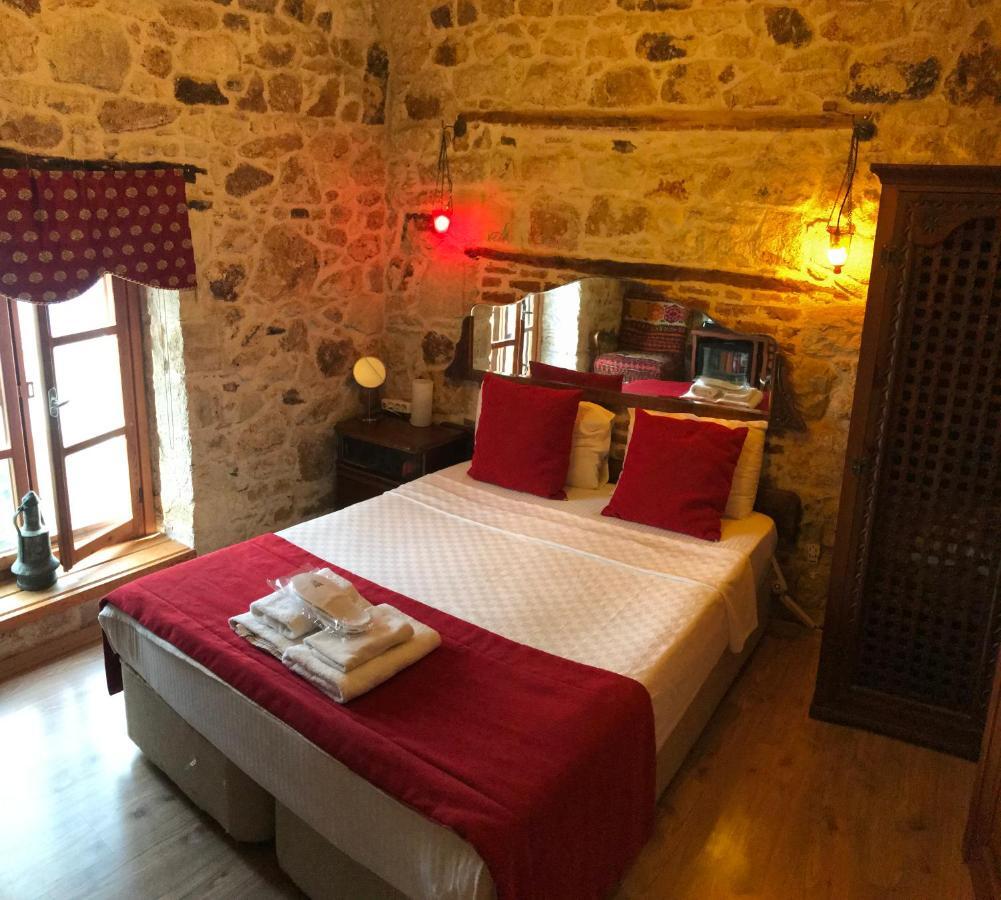 Foca Antik Otel Zewnętrze zdjęcie